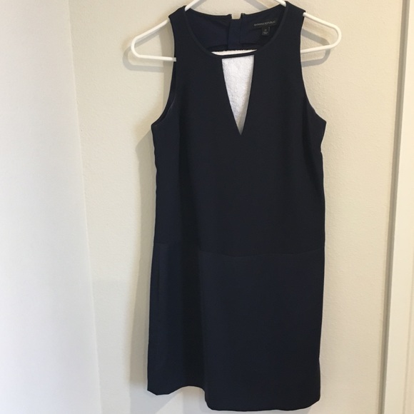 Banana Republic navy keyhole dress - Picture 2 of 6